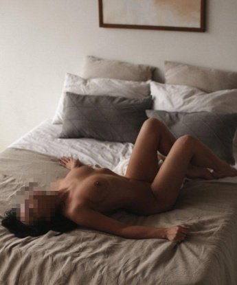 Молодая, игривая и сексуальная красотка приглашает в гости состоятельного господина для ярких и незабываемых встреч. Гарантирую полный релакс и удовольствие! Фото мои. 7999, 26 лет